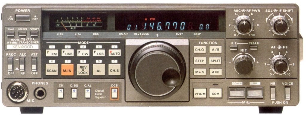 Kenwood TS711A SSB 2 meter zendontvanger, Telecommunicatie, Zenders en Ontvangers, Ophalen of Verzenden, Gebruikt