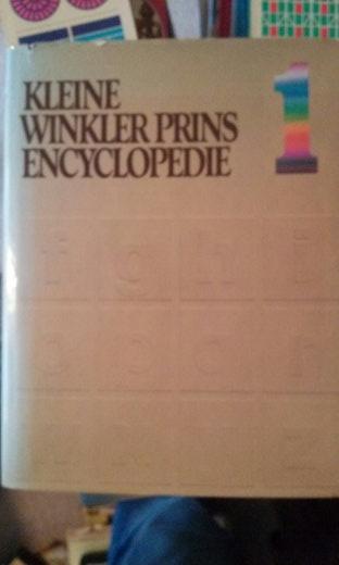 Boek - 81 - Kleine winkler prins encyclopedie 1, Ophalen of Verzenden, Zo goed als nieuw