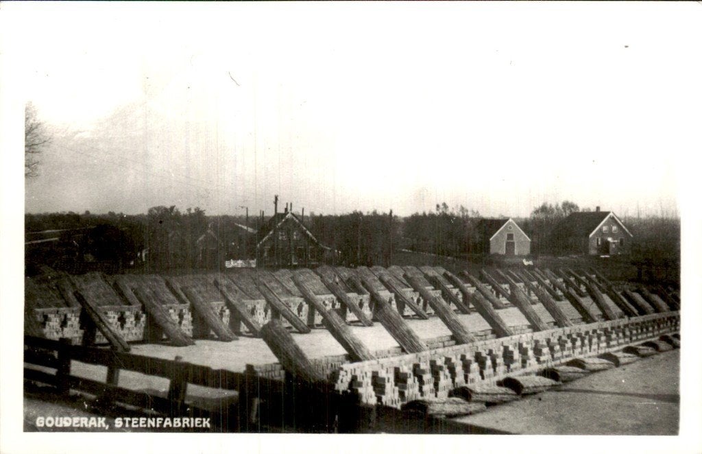 Gouderak - Steenfabriek - Fotokaart, Verzamelen, Ophalen of Verzenden, 1920 tot 1940, Ongelopen, Zuid-Holland