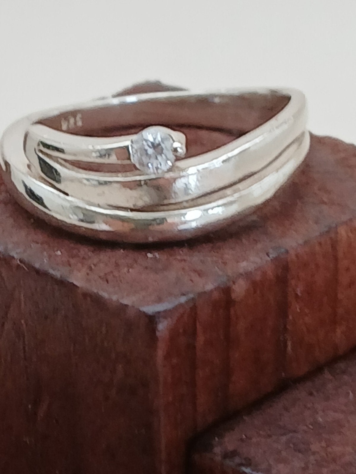 Zilveren ring met zirkonia - Maat 18.5, 18 tot 19, Ophalen of Verzenden, Zo goed als nieuw, Met edelsteen