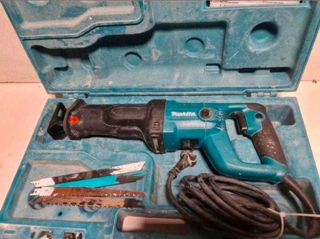 Makita reciprozaag 230V, Tuin en Terras, Hand-tuingereedschap, Ophalen of Verzenden, Makita, N.v.t, N.v.t