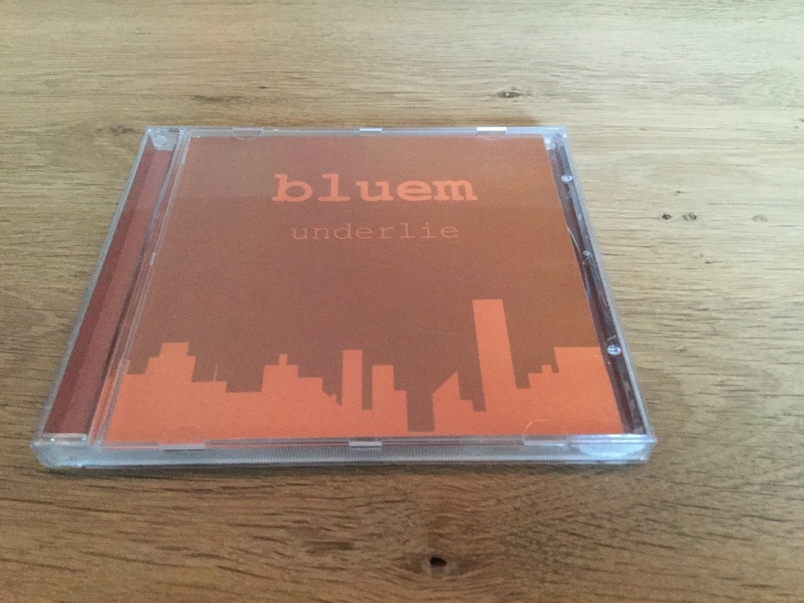 Bluem-Underlie. Heel bijzonder eigen beheer., Ophalen of Verzenden, Zo goed als nieuw, Poprock