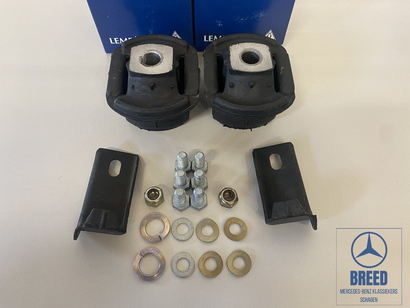 Subframerubberset voorzijde Mercedes-Benz W123 C123 S123, -, Nieuw, Ophalen of Verzenden, -
