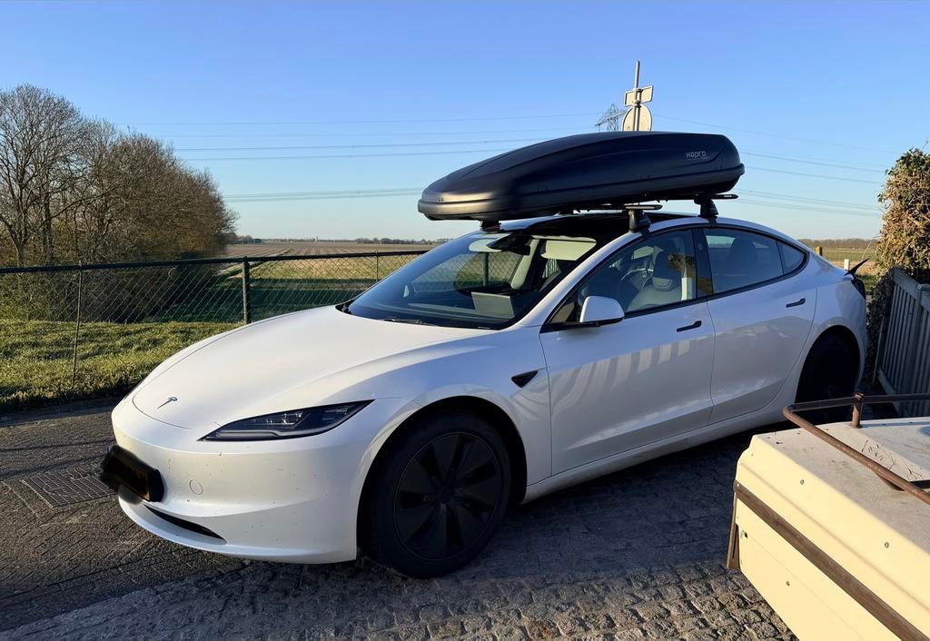 Huur: Yakima Dakdragers Tesla Model 3, Auto diversen, Dakdragers, Ophalen, Zo goed als nieuw