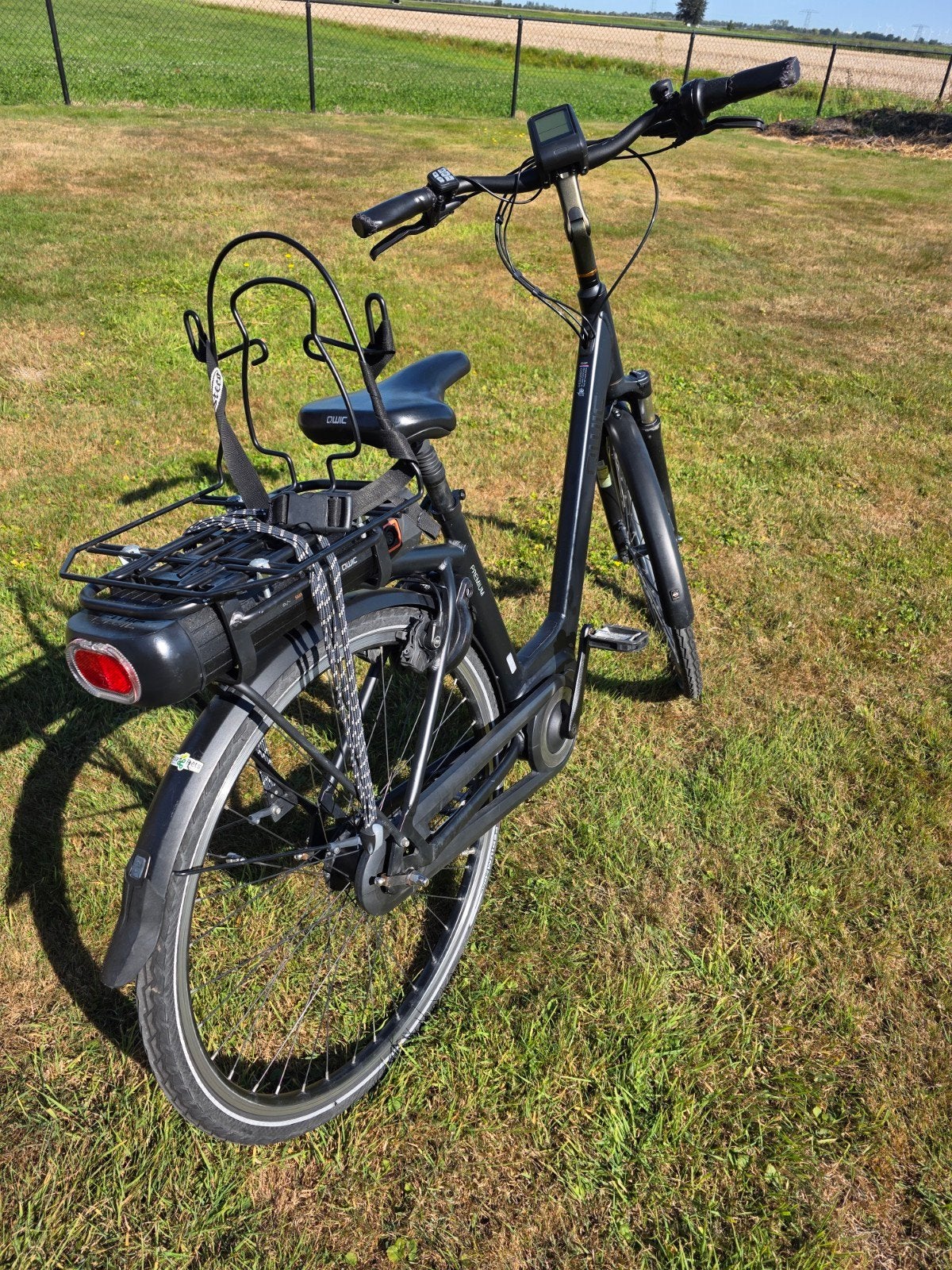 qwic mn7 premium mat zwart, Fietsen en Brommers, Ophalen, Gebruikt