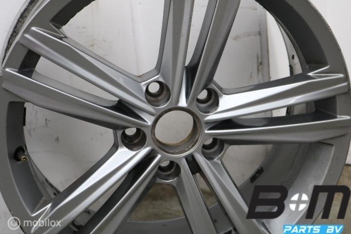 1 losse 17 inch lichtmetalen velg VW Golf 7 5G0601025DD, Gebruikt, Velg(en)