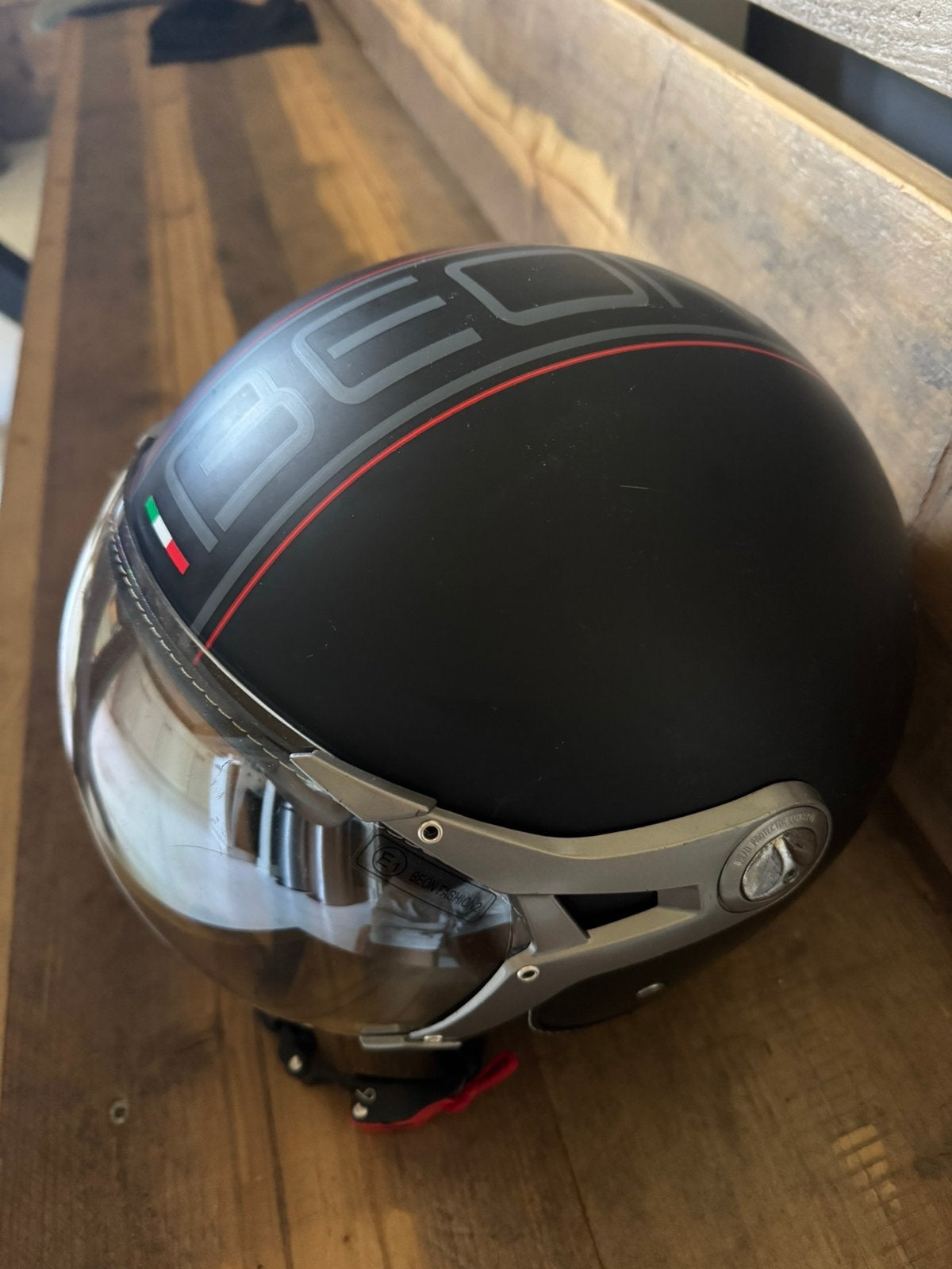 Scooterhelm beon, Fietsen en Brommers, Brommerhelmen, Ophalen, Zo goed als nieuw
