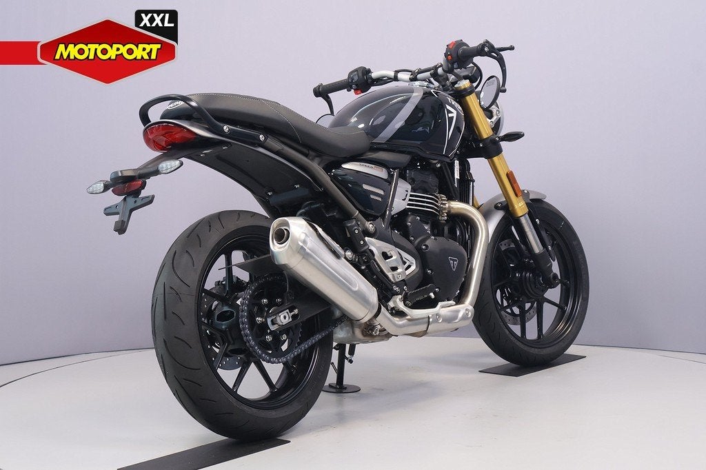 Triumph Speed 400, Bedrijf, Naked bike
