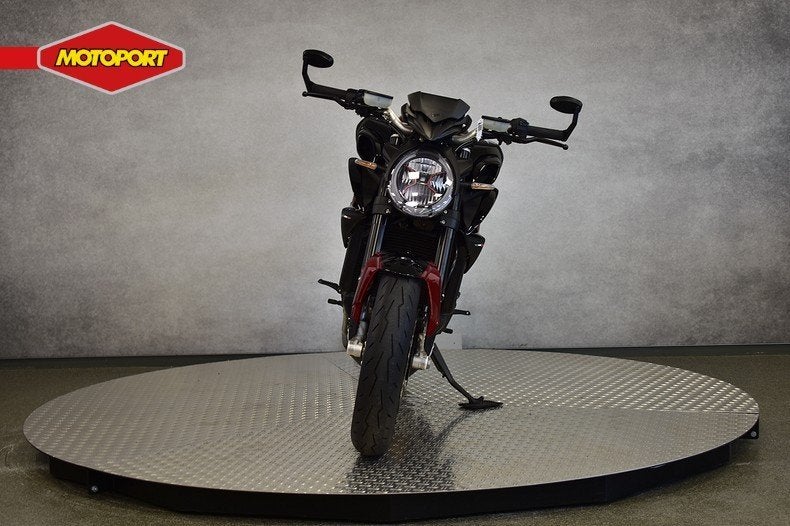 MV Agusta BRUTALE 800 RR (bj 2023), Motoren, Motoren | MV Agusta, MotoMundo, Bedrijf, Wieken 74 i
1633 GX  Avenhorn, NL, Info@motomundo.eu
