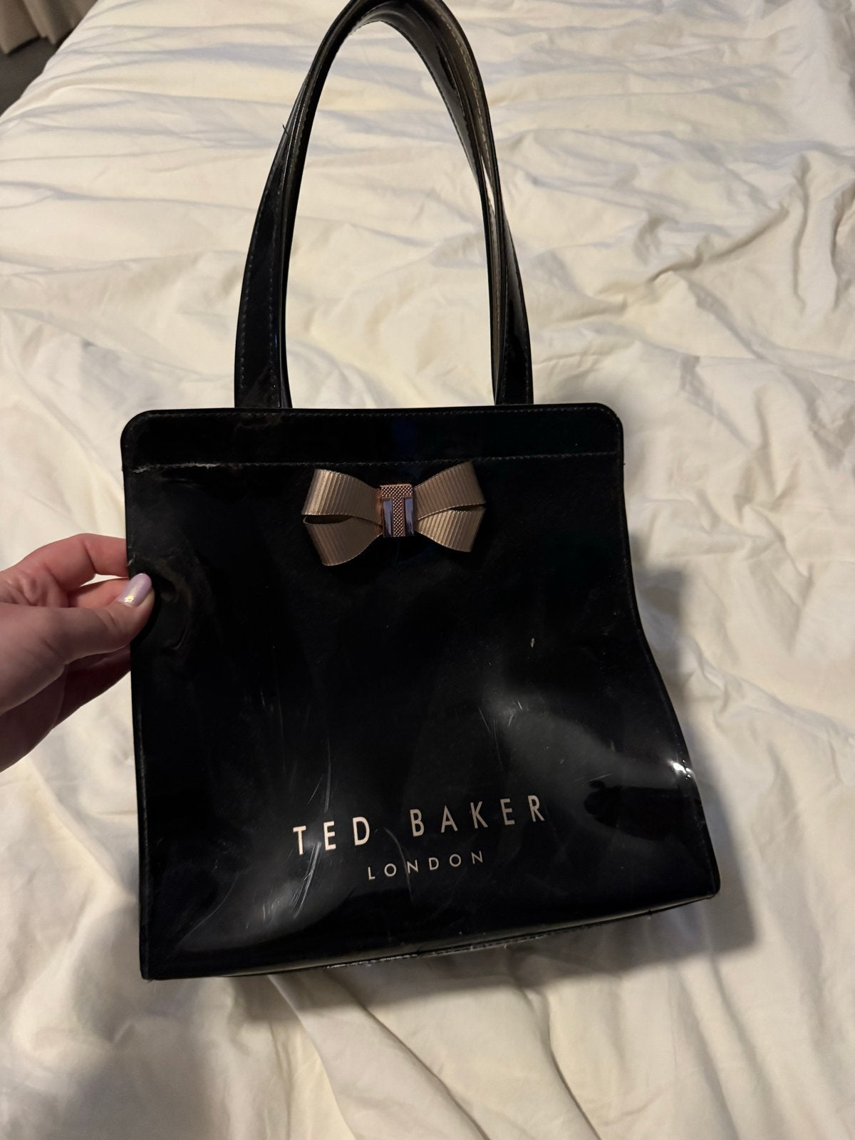 Ted Baker London Zwarte Glanzende Handtas met Strik, Ophalen of Verzenden, Zo goed als nieuw, Zwart, Handtas