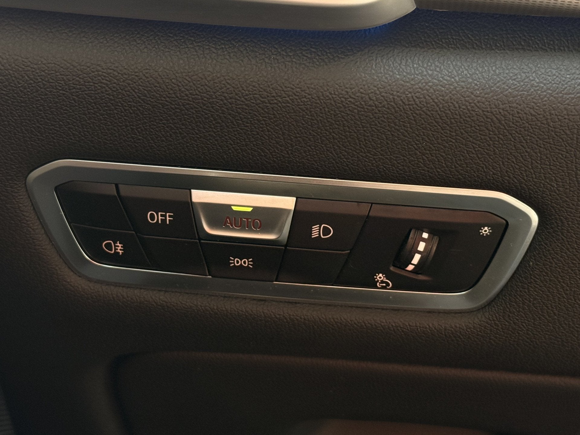 Foto 41 van BMW X5 xDrive45e High Executive | M Pakket | Pano | Luchtver