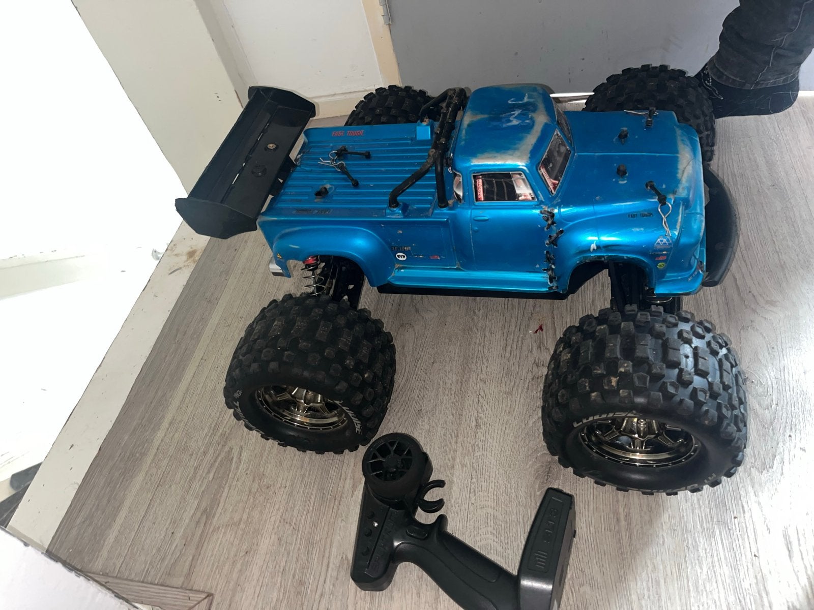 Arrma Notorious 6S V5 RC auto met afstandsbediening, Elektro, Gebruikt, Auto offroad, Ophalen of Verzenden