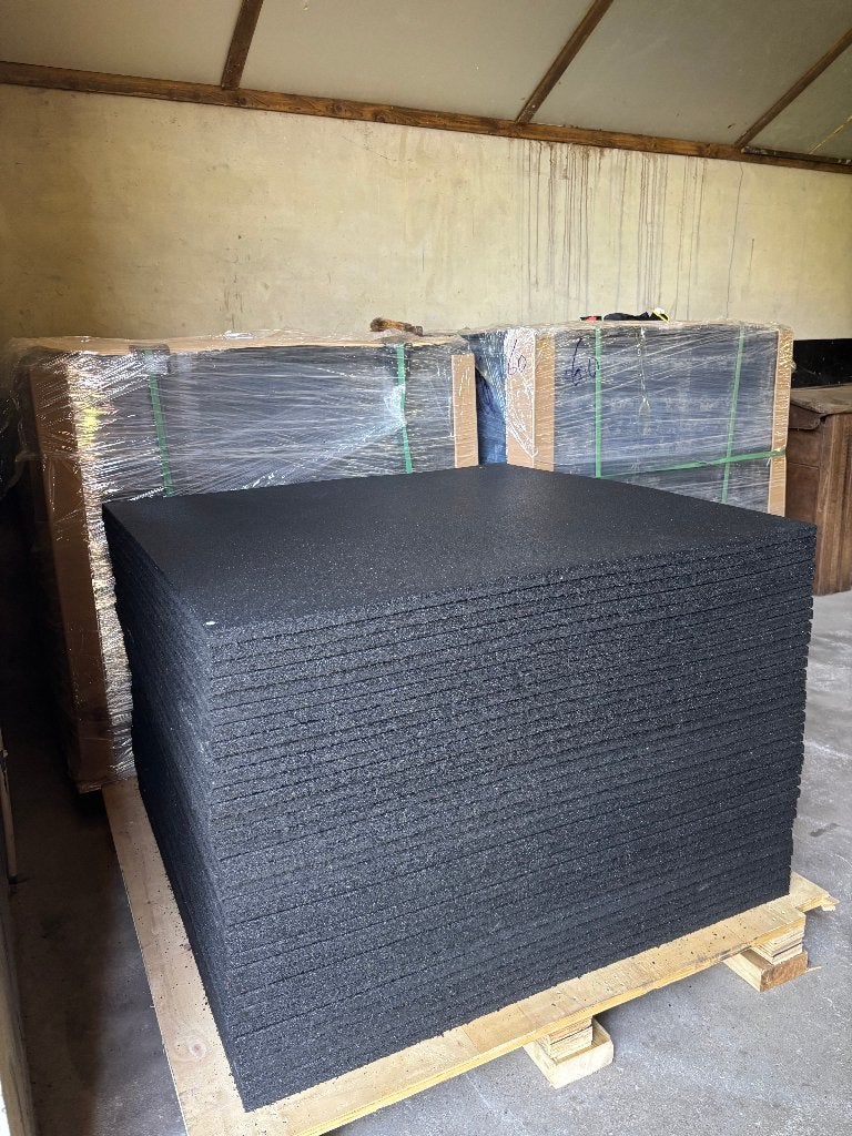 Rubber gym/fitness tegels | 100x100x2 cm | Solid Core, Ophalen of Verzenden, Nieuw, Fitnessmat