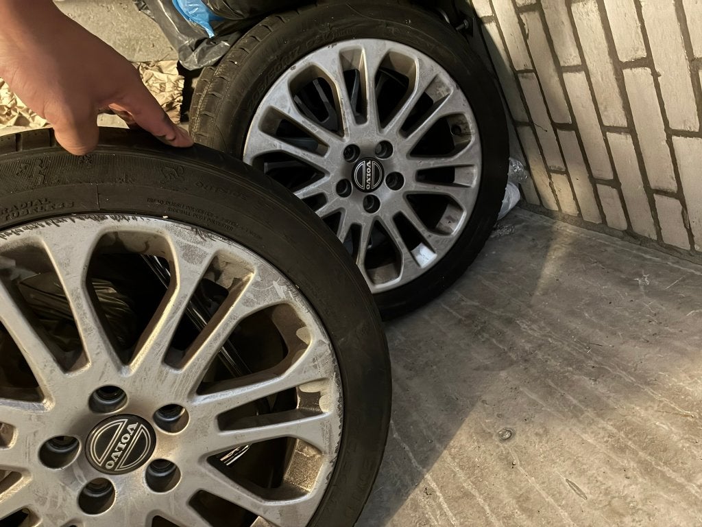 4 originele Volvo V50 lichtmetalen velgen met banden, Auto-onderdelen, Banden en Velgen, Ophalen, 16 inch, 205 mm, Band(en)