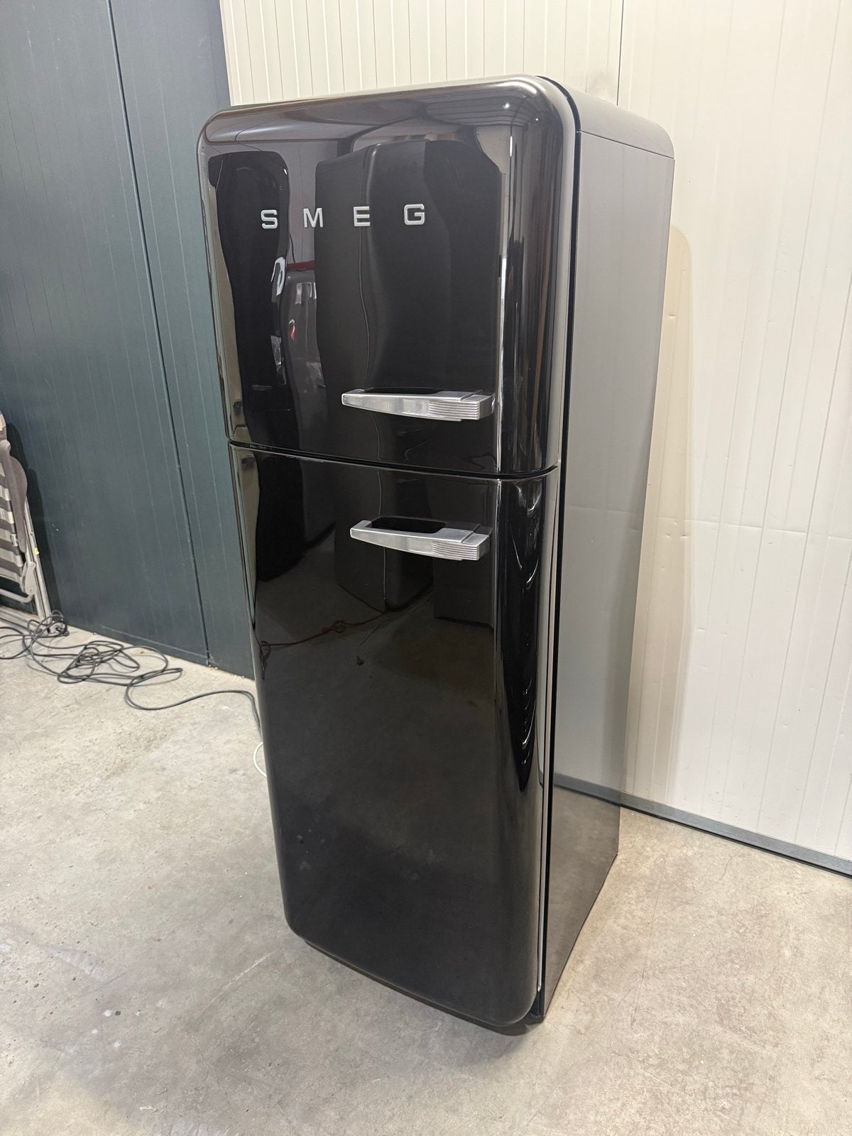Smeg Fab 30 Koelkast met vriesvak - Zwart, nette staat, 150 tot 200 liter, Bella, 45 tot 60 cm, Bella