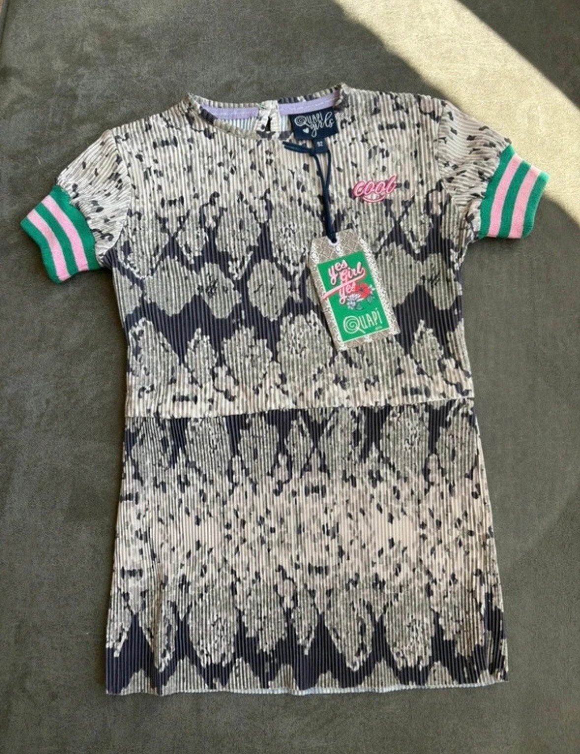 Nieuwe Quapi meisjesjurk slangeprint maat 92, Kinderen en Baby's, Kinderkleding | Maat 92, Verzenden, Nieuw, Meisje, Jurk of Rok