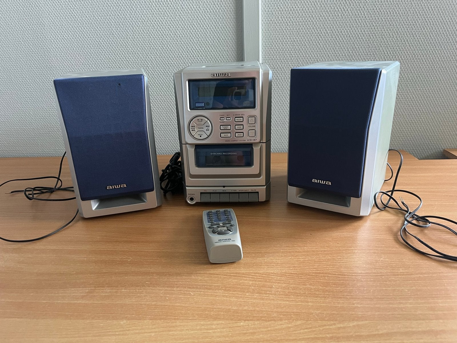 Aiwa Microset LCX-137 met CD, Cassette, Radio en Speakers, Gebruikt, Cassettedeck, Microset, Ophalen