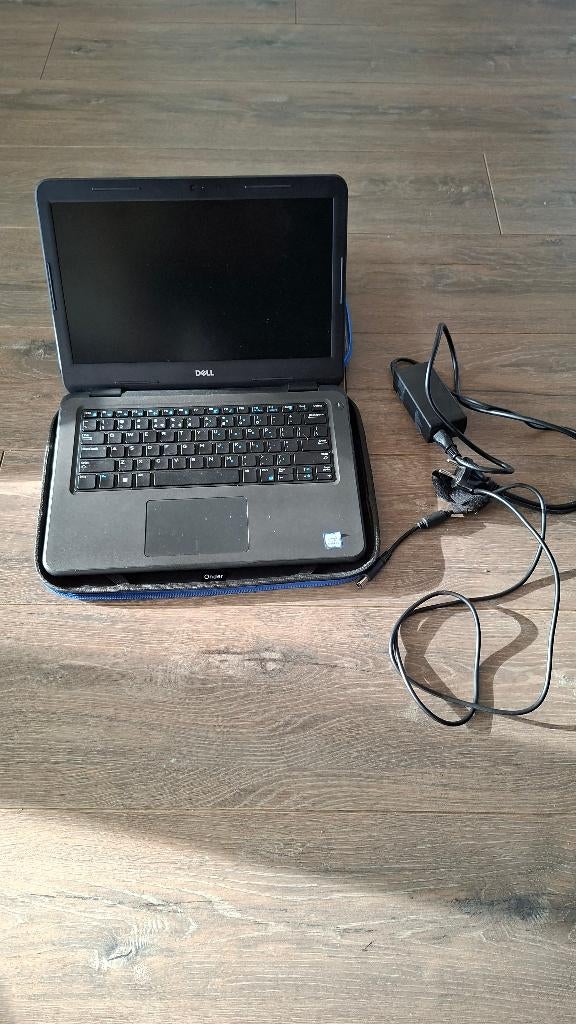 Dell Latitude school of thuis laptop met beschermhoes, Computers en Software, Windows Laptops, Ophalen, 2 tot 3 Ghz, Qwerty, 8 GB