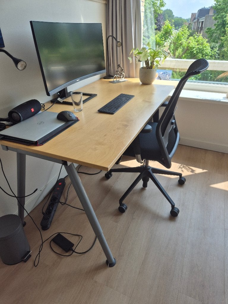 Ikea bureau 180 x 80, Huis en Inrichting, Bureaus, Ophalen, Gebruikt, In hoogte verstelbaar, 180 cm