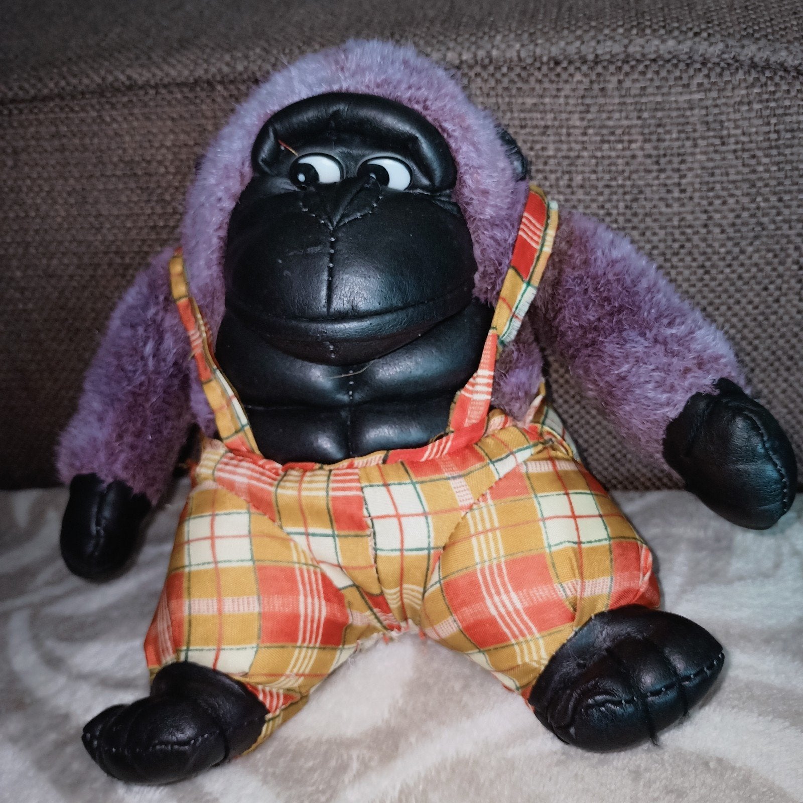 Vintage retro jaren 80/90 gorilla in tuinbroek. Vinyl lijf., Ophalen of Verzenden, Zo goed als nieuw, Meerkleurig, Klein (minder dan 20 cm)