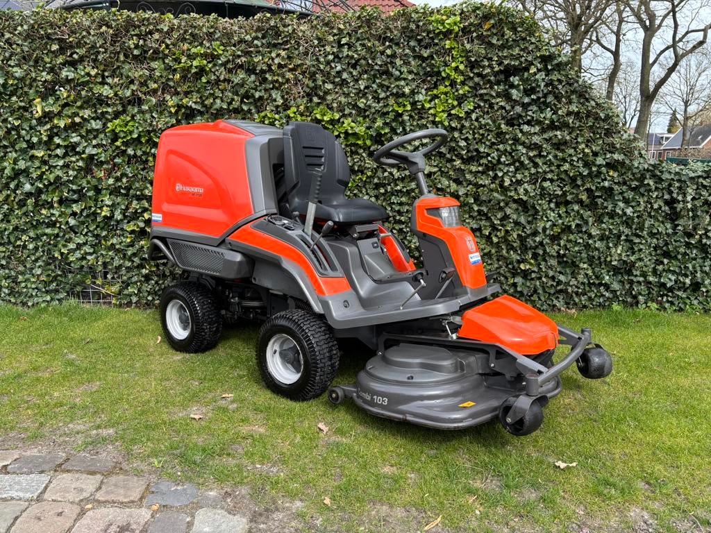 Zeer nette Husqvarna rc318t, Tuin en Terras, Zitmaaiers, Gebruikt, 90 tot 120 cm, Elektrische starter, Mulchfunctie, Opvangbak