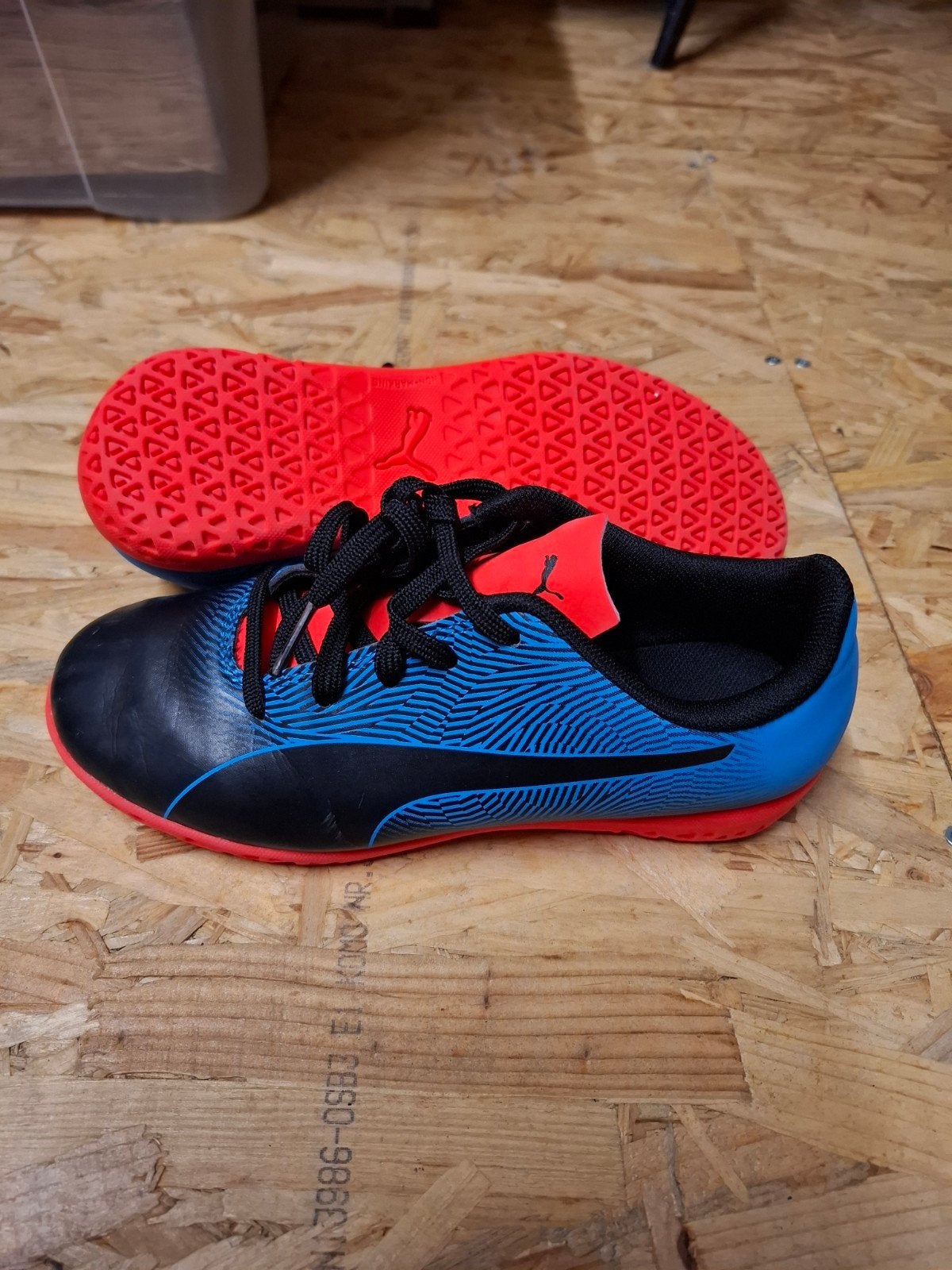zaalvoetbal schoenen maat 33, Maat XS of kleiner, Ophalen of Verzenden, Zo goed als nieuw, Schoenen