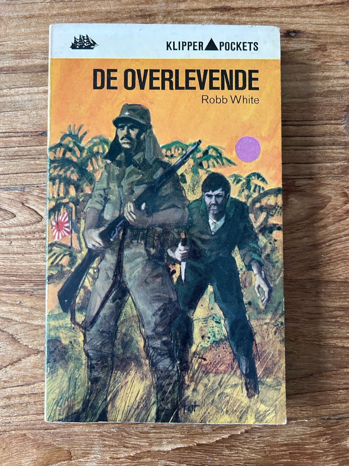 De Overlevende - Robb White (Klipper Pockets), Boeken, Gelezen, Ophalen of Verzenden, Algemeen, 1945 tot heden