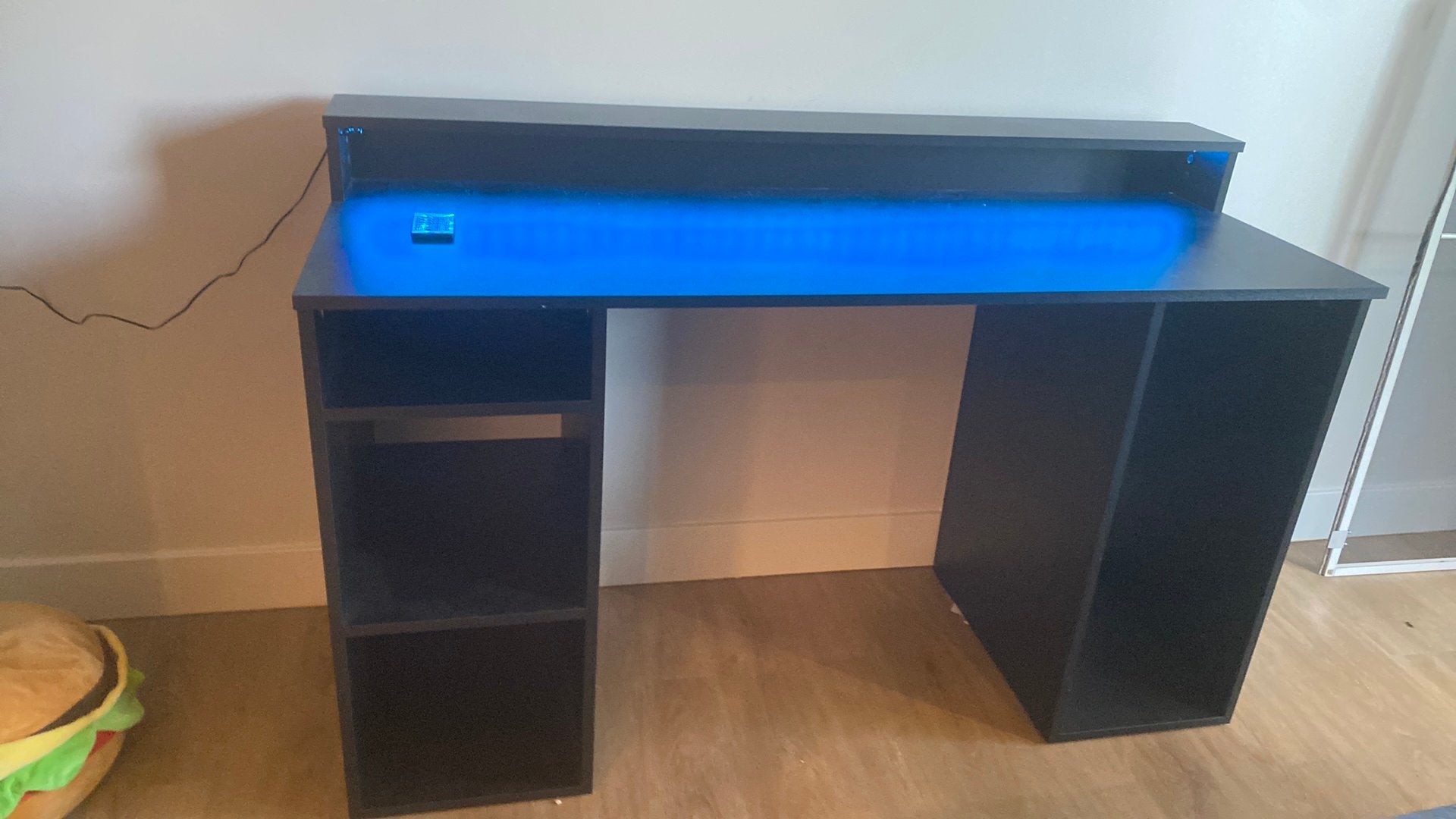 Bureau, Ophalen, Zo goed als nieuw