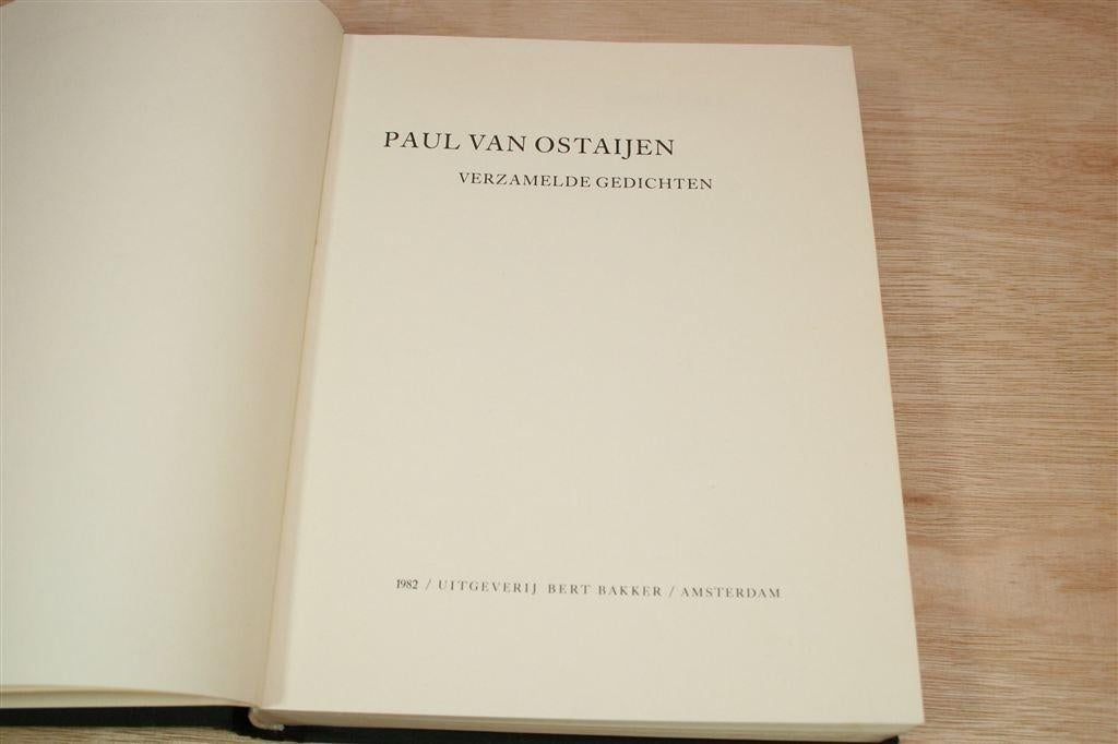Verzamelde Gedichten — Paul Van Ostaijen [1982], Boeken, Ophalen of Verzenden, Gelezen