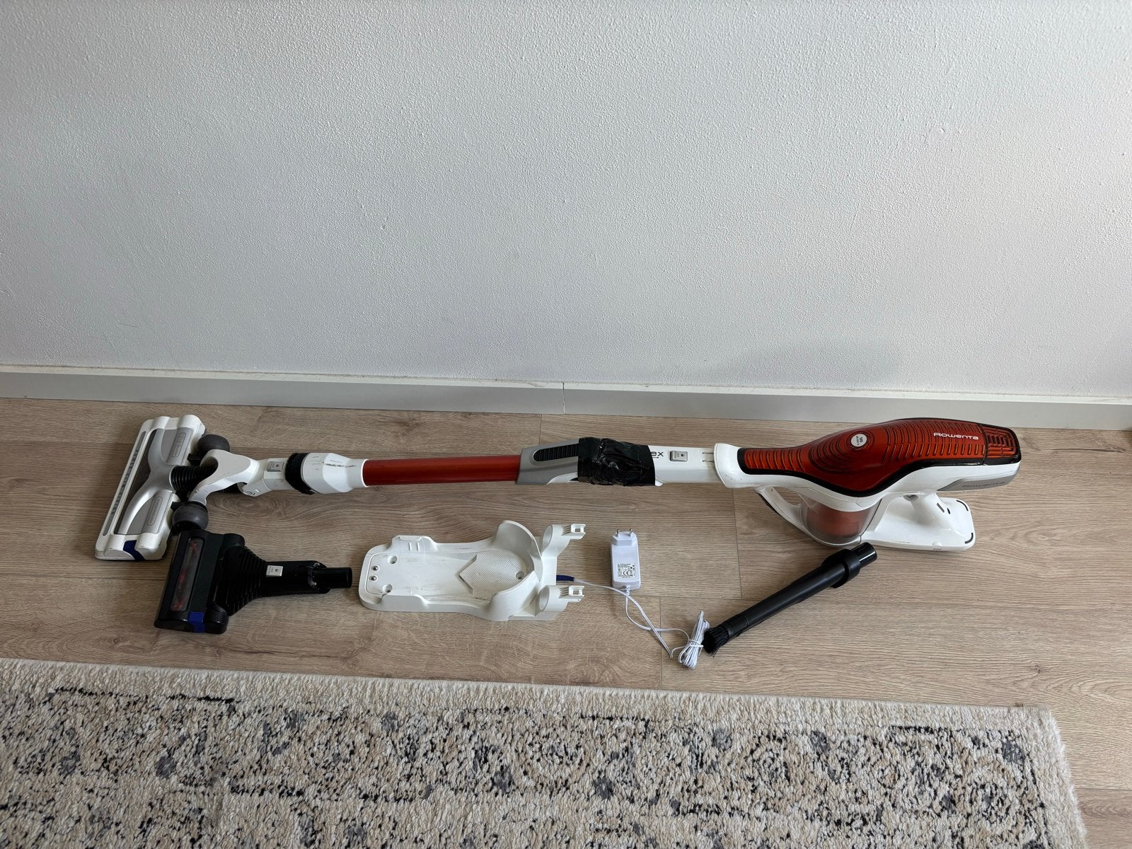 Stofzuiger in redelijke staat, flex functie defect, Witgoed en Apparatuur, Stofzuigers, Rowenta, Gebruikt, Draadloos, Ophalen of Verzenden
