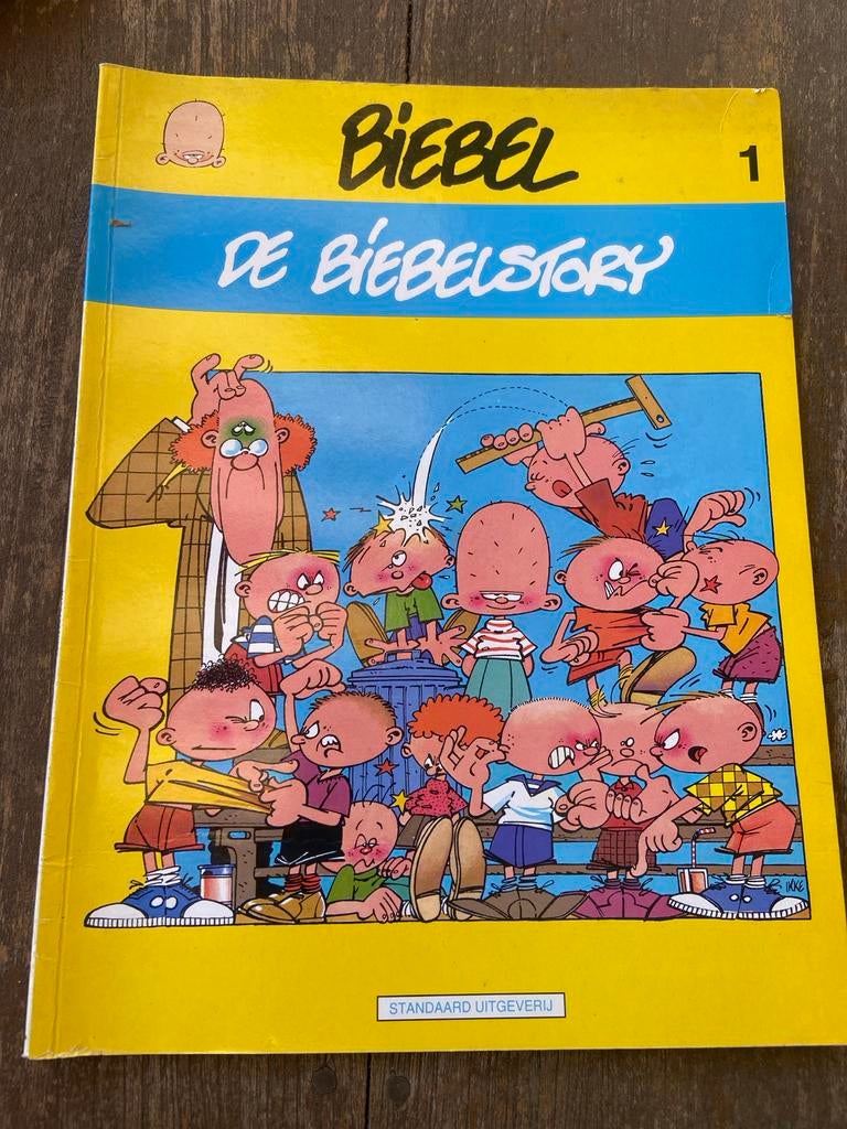 Biebel 1: De Biebelstory - Stripboek Standaard Uitgeverij, Boeken, Eén stripboek, Ophalen of Verzenden, Gelezen