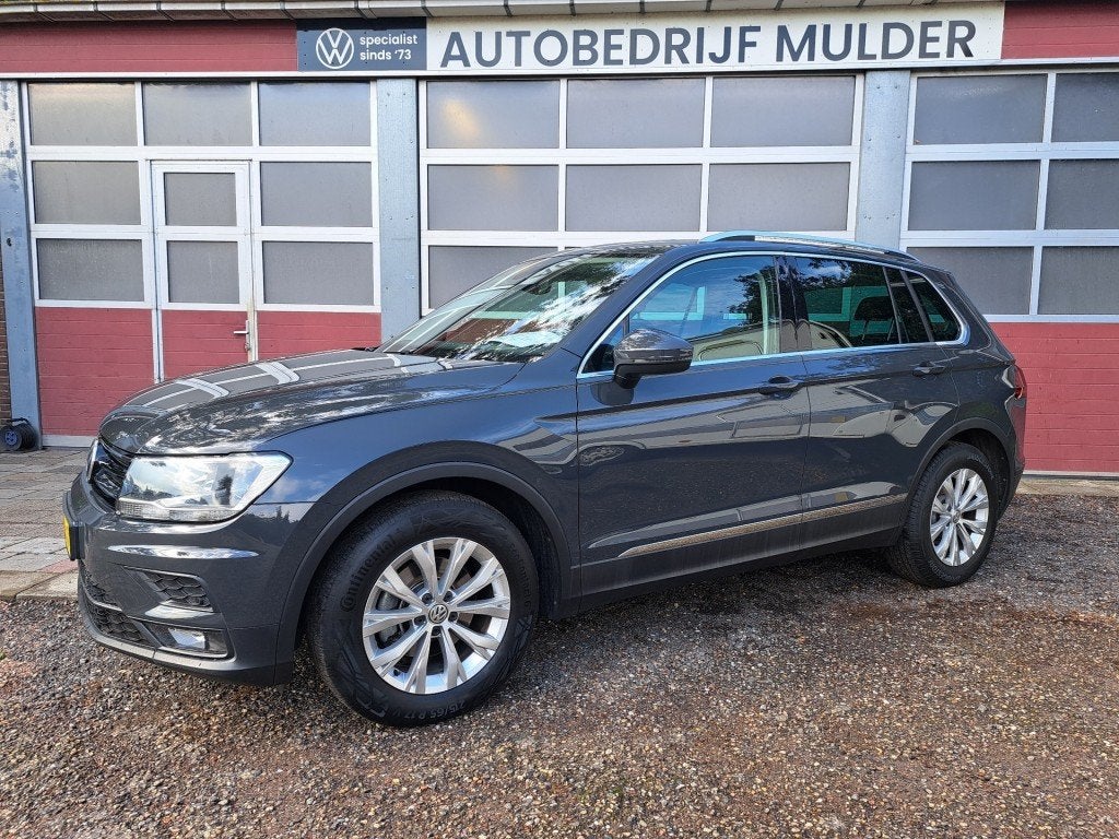Volkswagen TIGUAN 1.5 TSI ACT 150 Pk Highline Bs. Panodak Ds, 4 cilinders, Origineel Nederlands, SUV of Terreinwagen, 750 kg