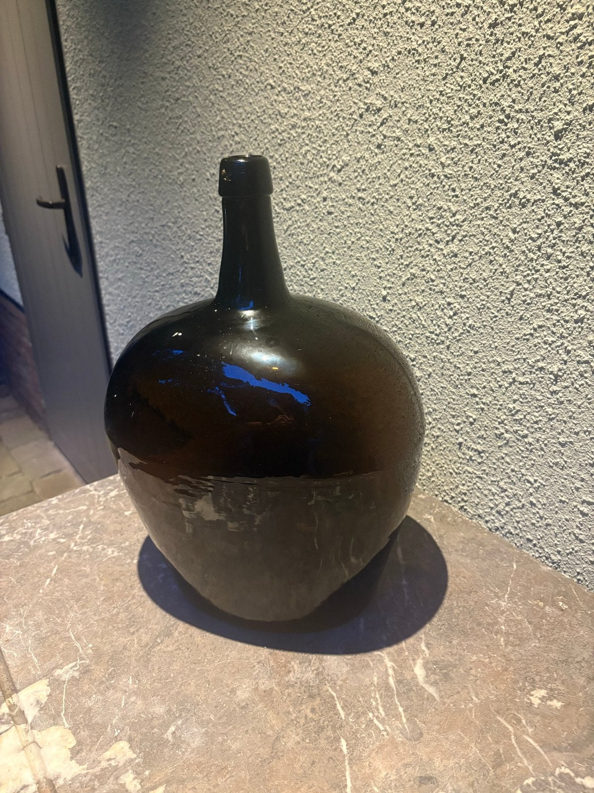 Antieke bruine gistfles met slanke ovale vorm, Ophalen of Verzenden