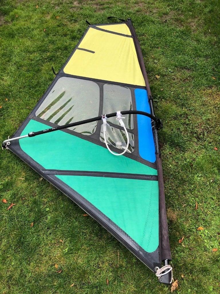 Zeilsets, Watersport en Boten, Windsurfen, Gebruikt, 3.5 tot 5 m², Met mast, Zeil