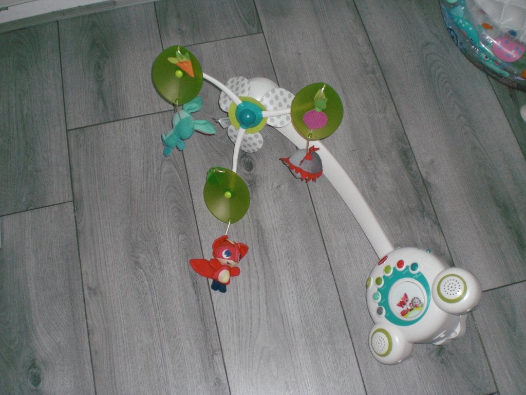 muziekmobiel van tiny love, Ophalen, Gebruikt, Mobiel, Met licht