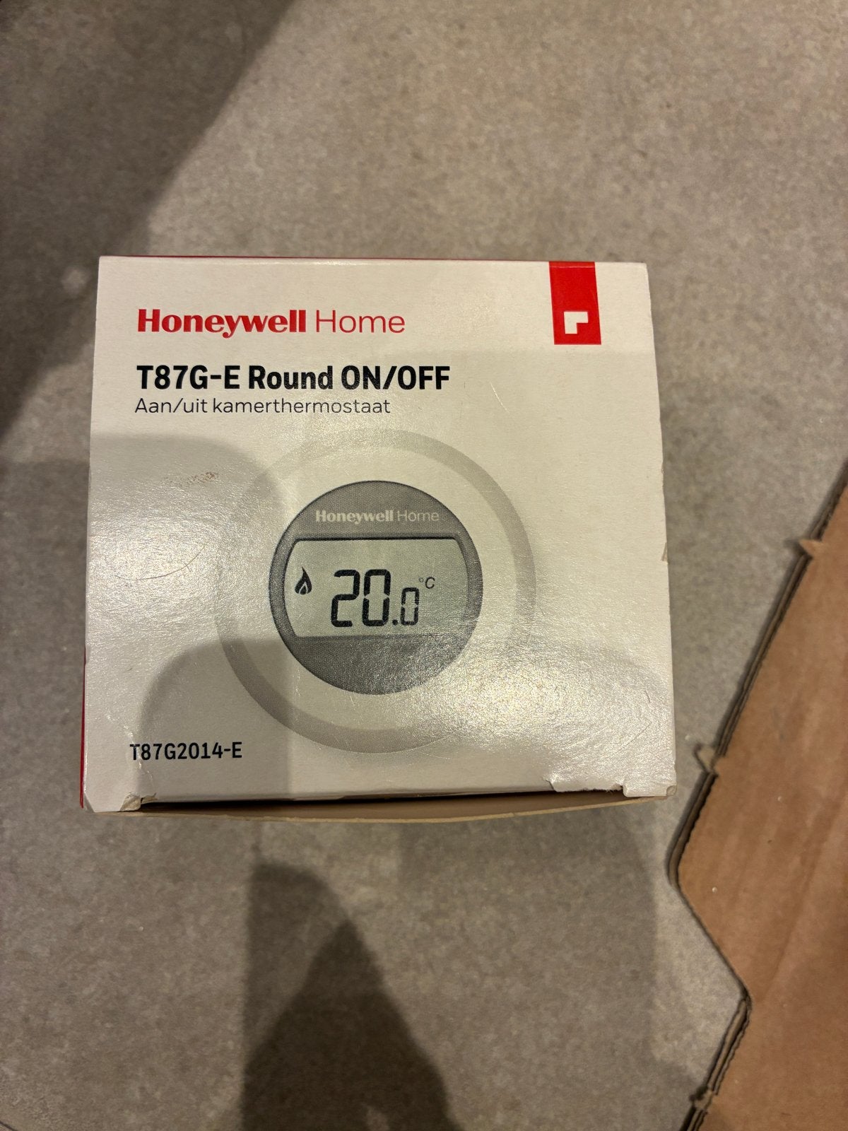 Nieuwe Honeywell Home T87G-E Round ON/OFF Kamerthermostaat, Ophalen of Verzenden, Nieuw