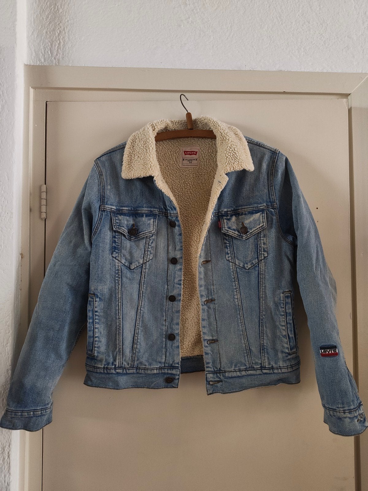 Levi's Sherpa Trucker Jacket - Maat M, Maat 38/40 (M), Blauw, Ophalen of Verzenden, Zo goed als nieuw
