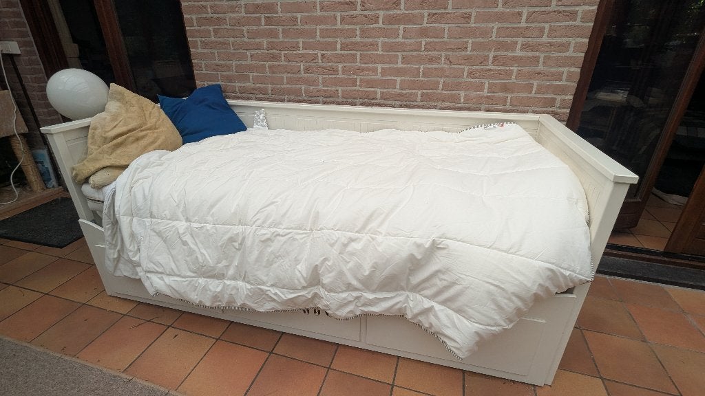 Bedbank Hemmes Ikea tweepersoons, Huis en Inrichting, Slaapkamer | Bedden, Gebruikt, Tweepersoons, 180 cm, 200 cm, Hout, Wit, Verstelbaar