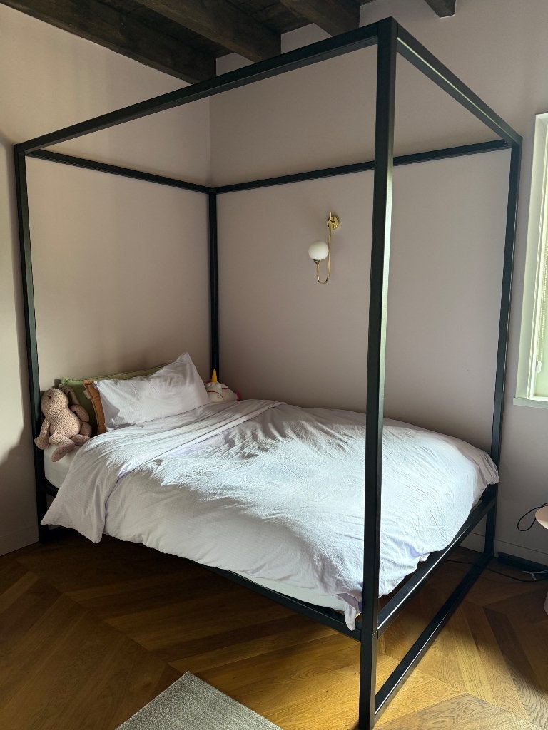 Hemelbed, Huis en Inrichting, Slaapkamer | Bedden, Ophalen, Zwart, 140 cm, Zo goed als nieuw
