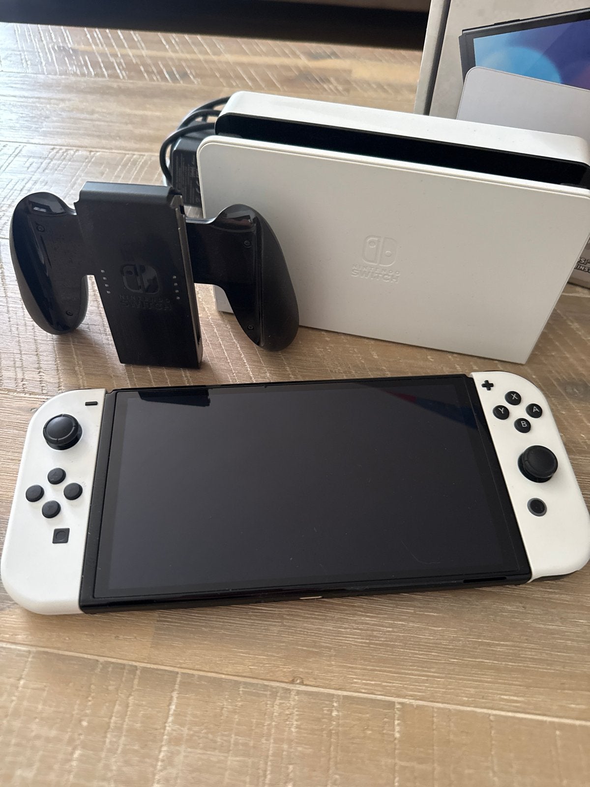 Foto 3 van Nintendo Switch OLED.