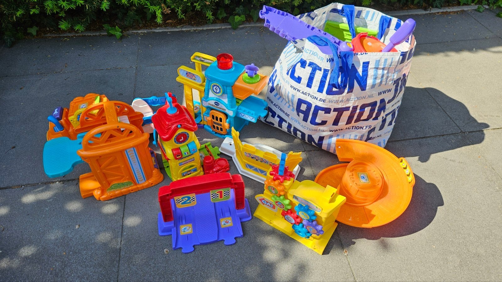 Grote partij VTech Toet Toet auto speelgoed kind racebaan, Kinderen en Baby's, Ophalen, Gebruikt