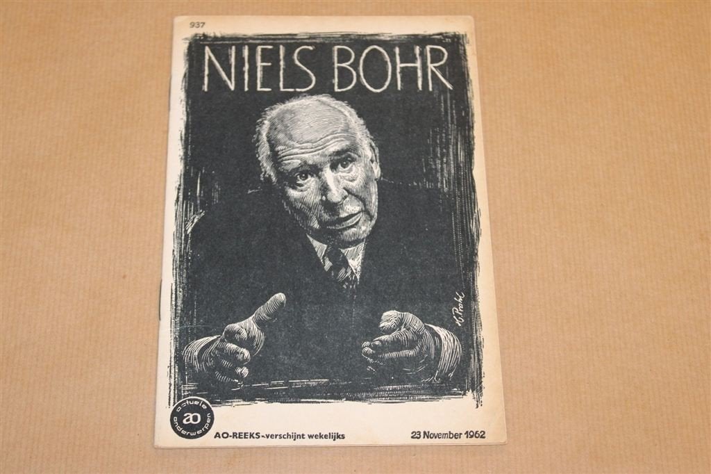 Niels Bohr — Vintage Boekje, Herdenkingsuitgave 1962, Boeken, Ophalen of Verzenden, Gelezen