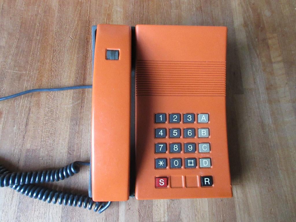 Telefoon oranje 76E Digitel 2000 Jacob Jensen, Ophalen of Verzenden