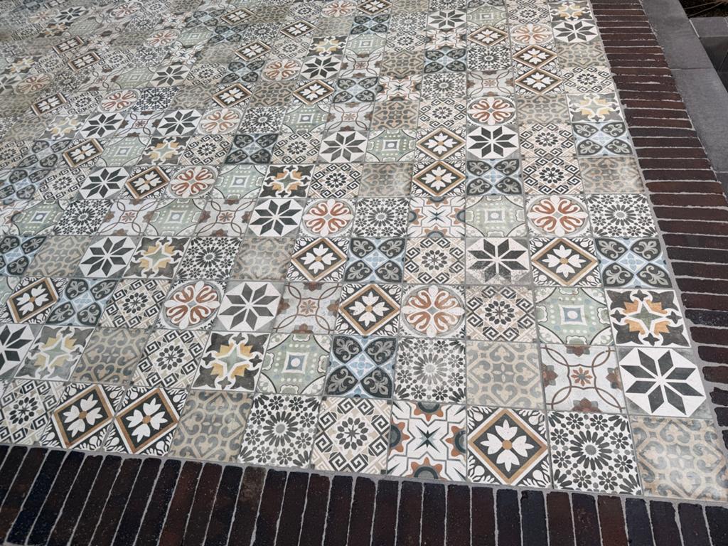 5 prachtige tegels 100x50 cm, 2 cm dik - Ophalen in Ede, Doe-het-zelf en Verbouw, Tegels, Ophalen, 40 tot 60 cm, Nieuw, Minder dan 5 m²
