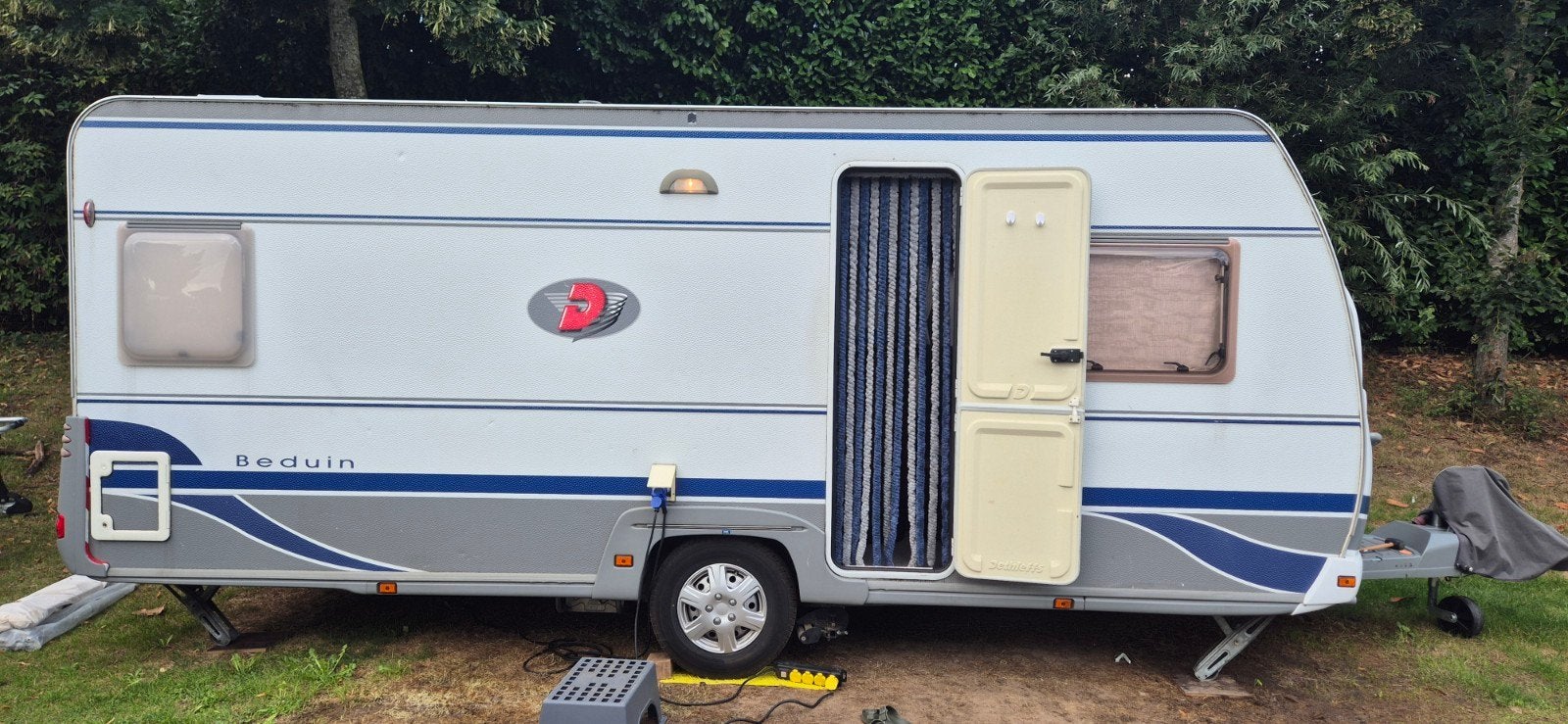 Caravan Dethleffs Beduin met Mover en Voortent, Caravans en Kamperen, Rondzit, Frans bed, Particulier, Hordeur