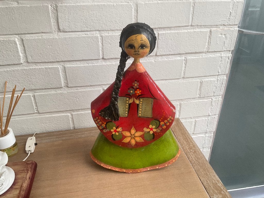 Volkskunst Mexican papier mache beeld / Sermel Doll, Ophalen of Verzenden, Beschilderd, Papier of Karton, Beeld