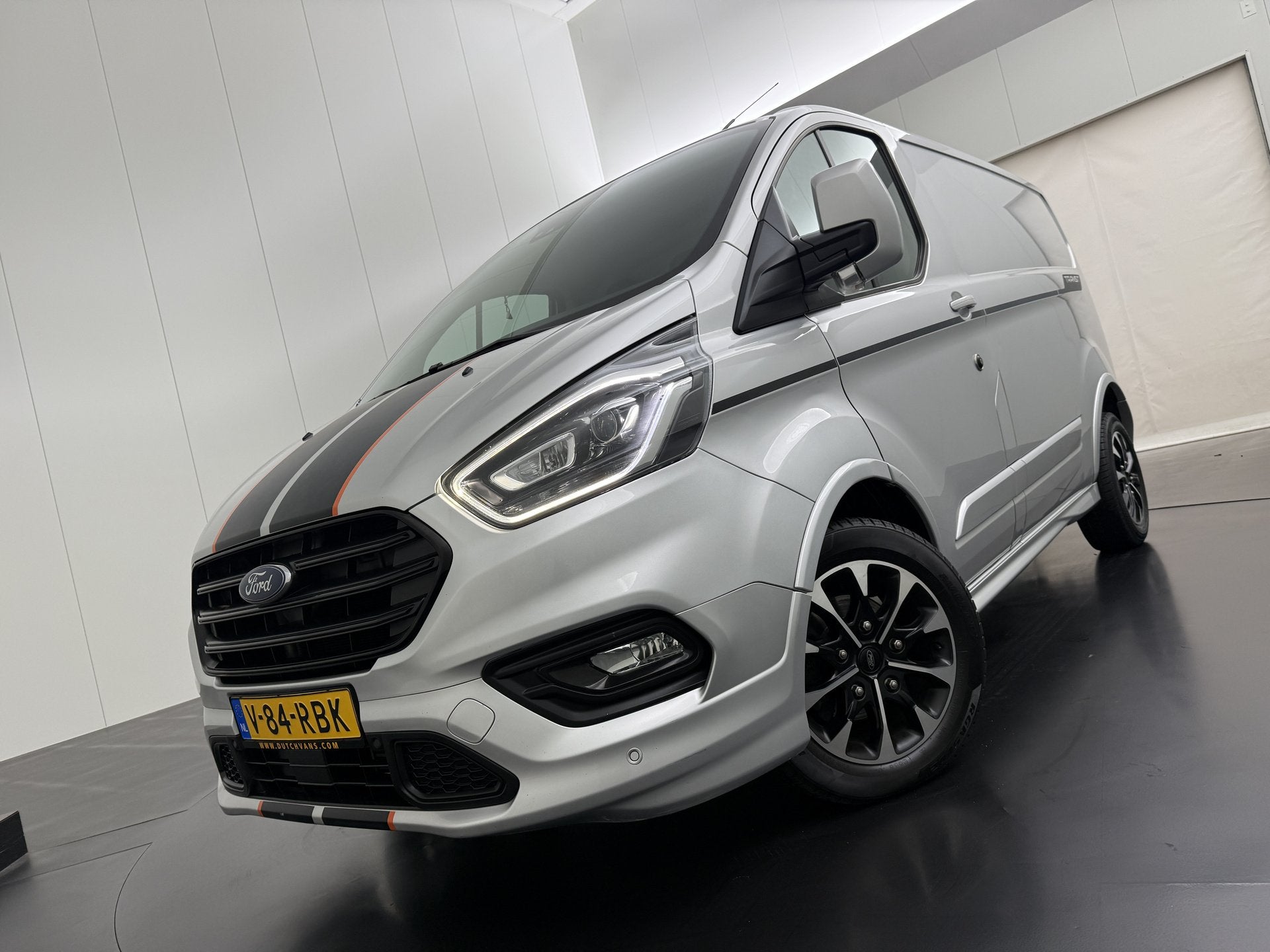 Ford Transit Custom 2.0TDCI 185PK Automaat Sport | Navigatie, Dealer onderhouden, 15 km/l, Euro 6, 4 cilinders