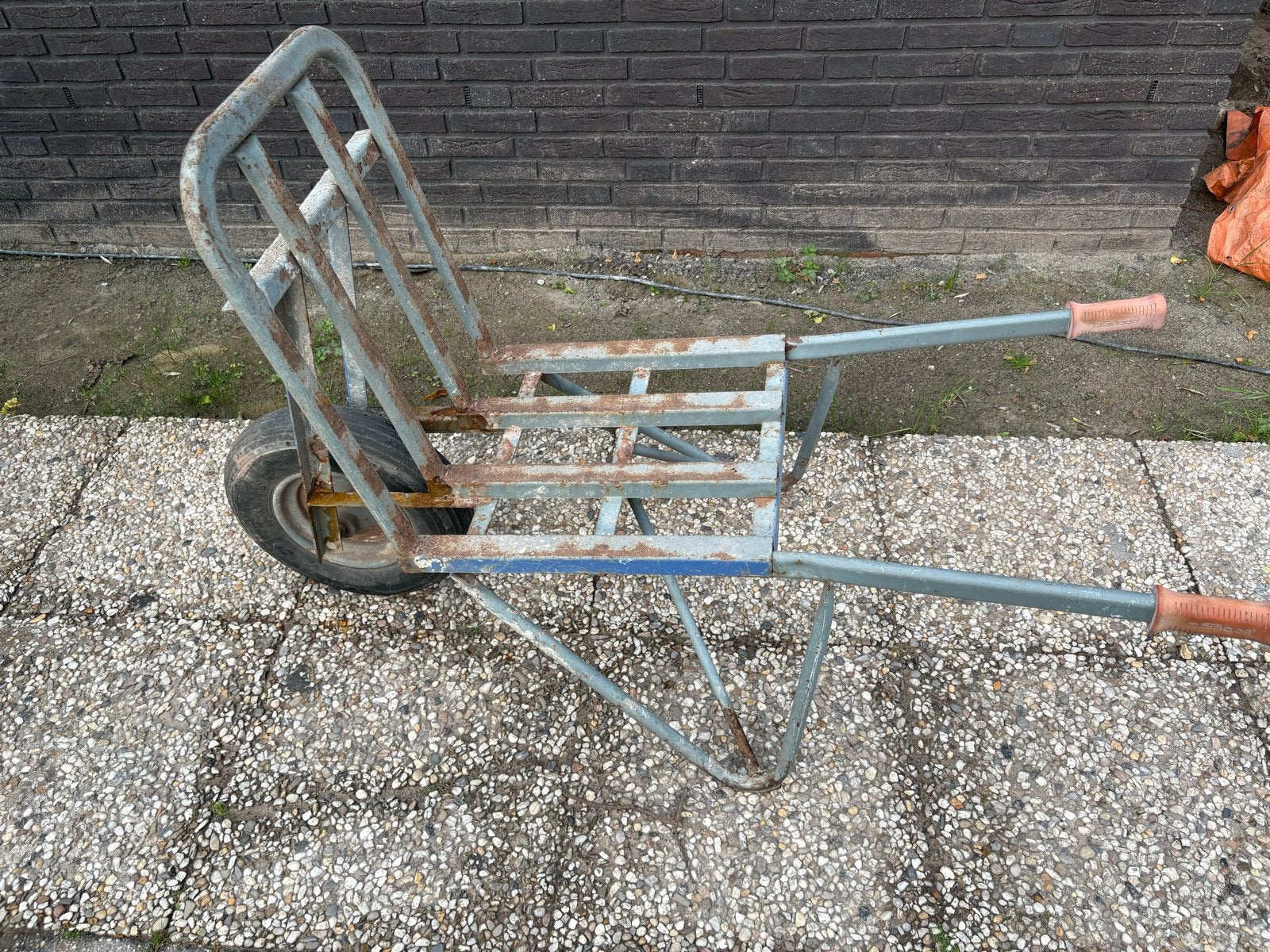 Steenkruiwagen voor zwaar werk - Gebruikt, Tuin en Terras, Kruiwagens, Ophalen of Verzenden, Gebruikt, Handmatig, Eenwielig