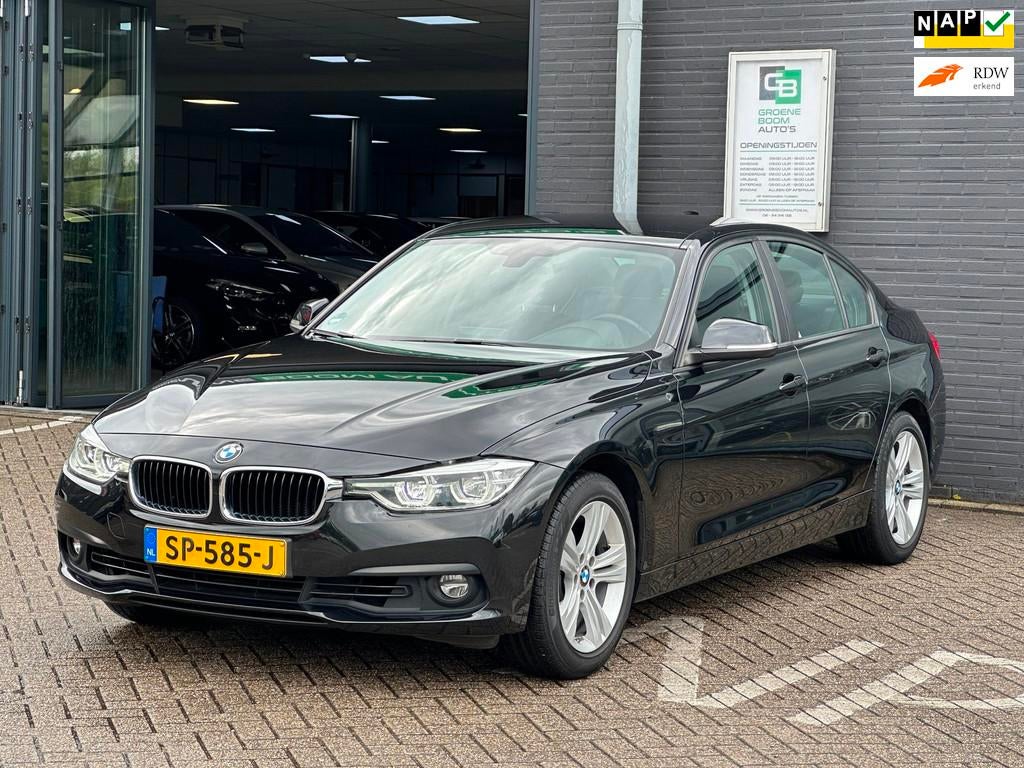 BMW 3-serie 318i/2E EIG/XENON/DEALERONDERHOUDEN/NL-AUTO NAP!, Auto's, BMW, Automaat, Gebruikt, Euro 6, Zwart