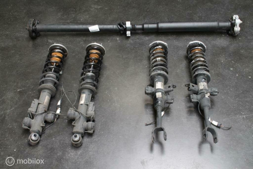 Veerpoot achter links of rechts bmw 5 serie f10 f11 (2009-.., Auto-onderdelen, Ophanging en Onderstel